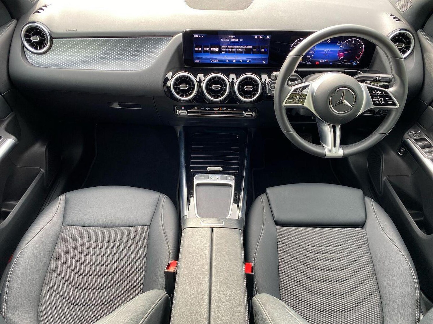 Used Mercedes-Benz GLA 2023 for sale - 76114371: Photo 8