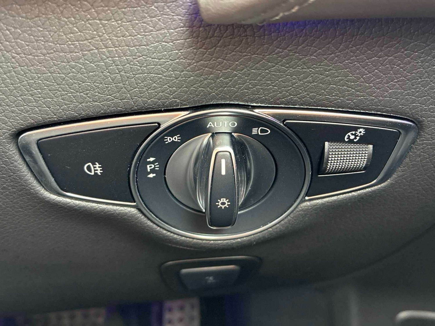 Used Mercedes-Benz EQC 2023 for sale - 78011649: Photo 37