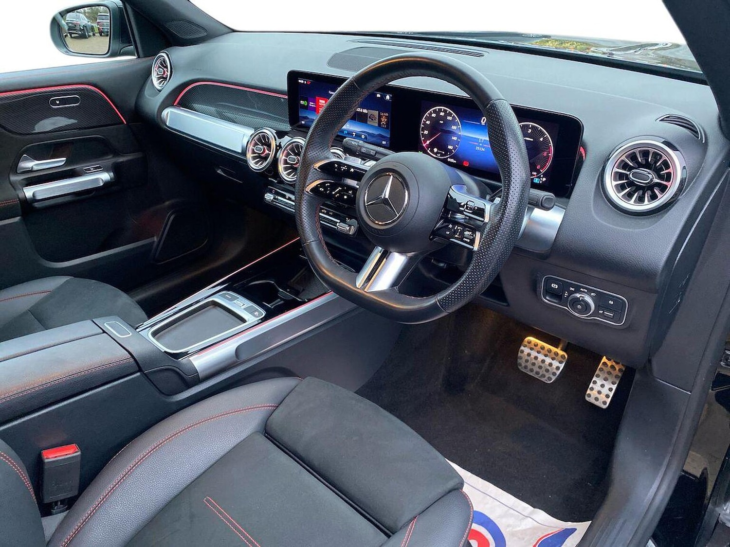 Used Mercedes-Benz GLB 2024 for sale - 76982876: Photo 15