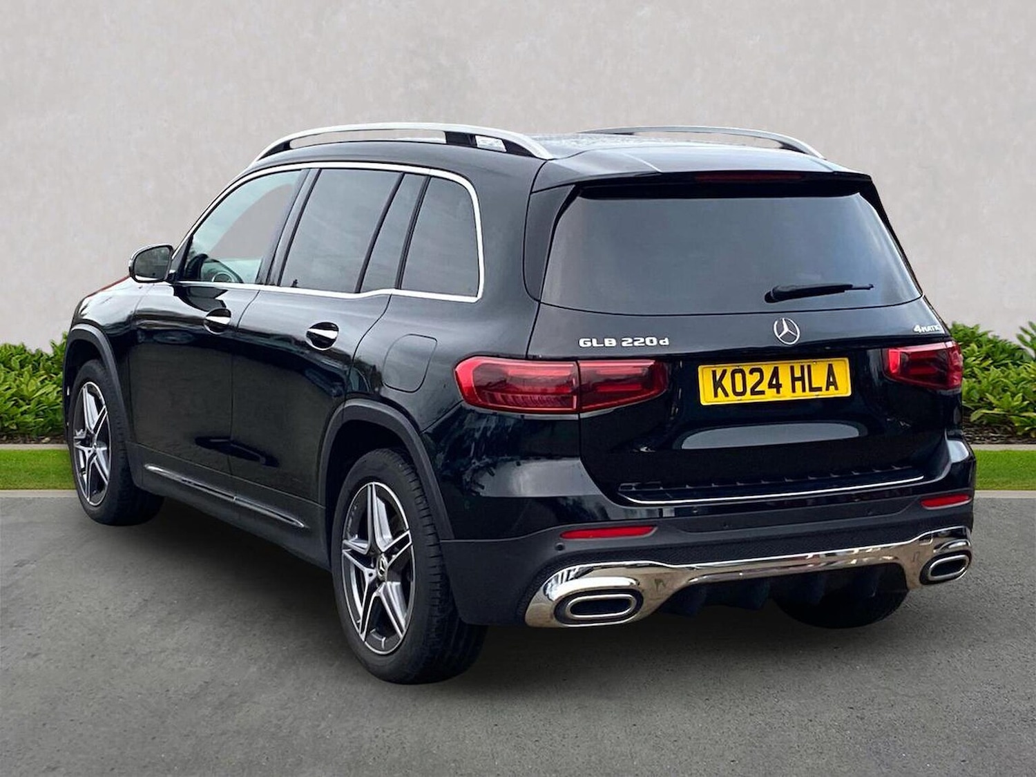 Used Mercedes-Benz GLB 2024 for sale - 76982876: Photo 2