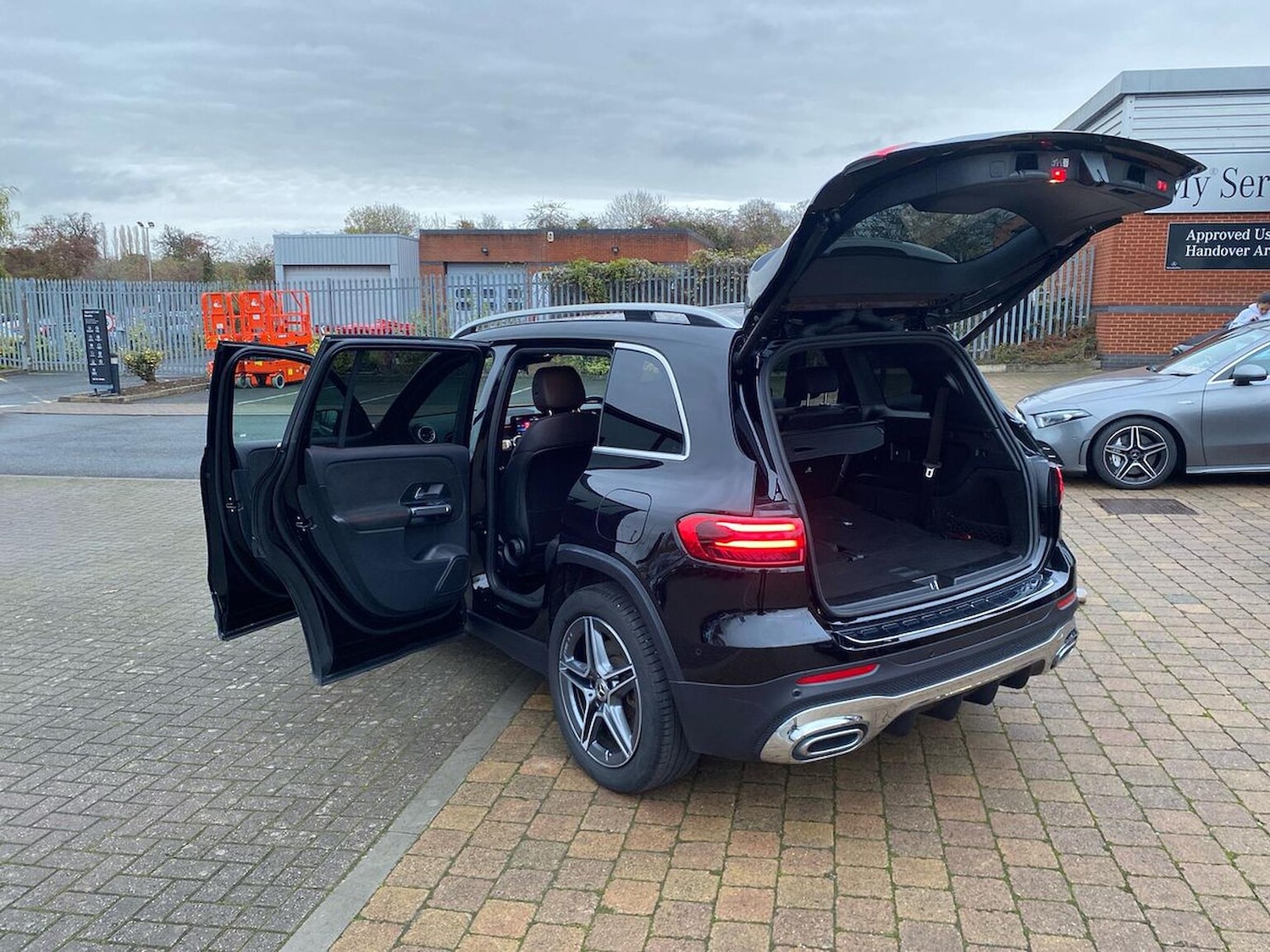 Used Mercedes-Benz GLB 2024 for sale - 76982876: Photo 40