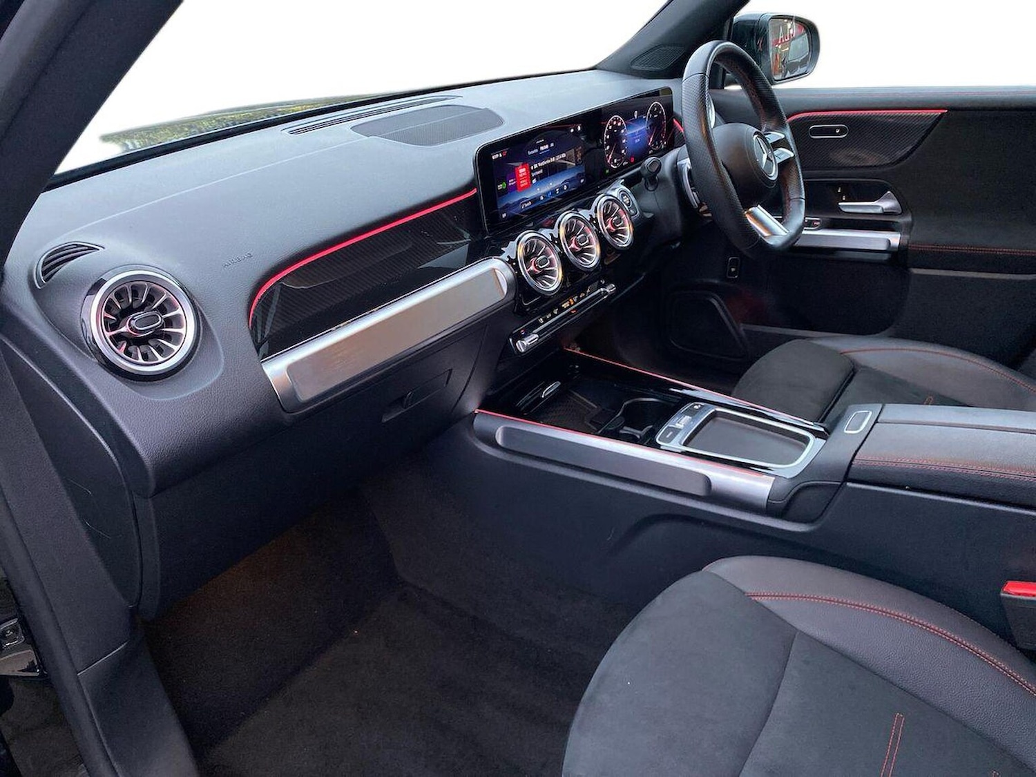 Used Mercedes-Benz GLB 2024 for sale - 76982876: Photo 7