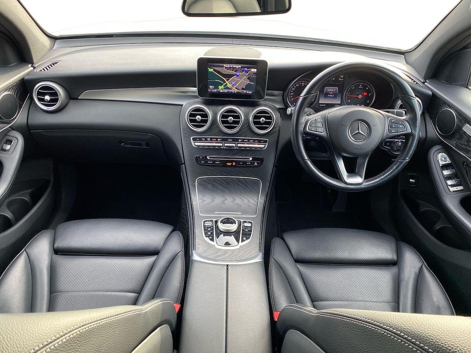 Used Mercedes-Benz GLC 2018 for sale - 76830684: Photo 8