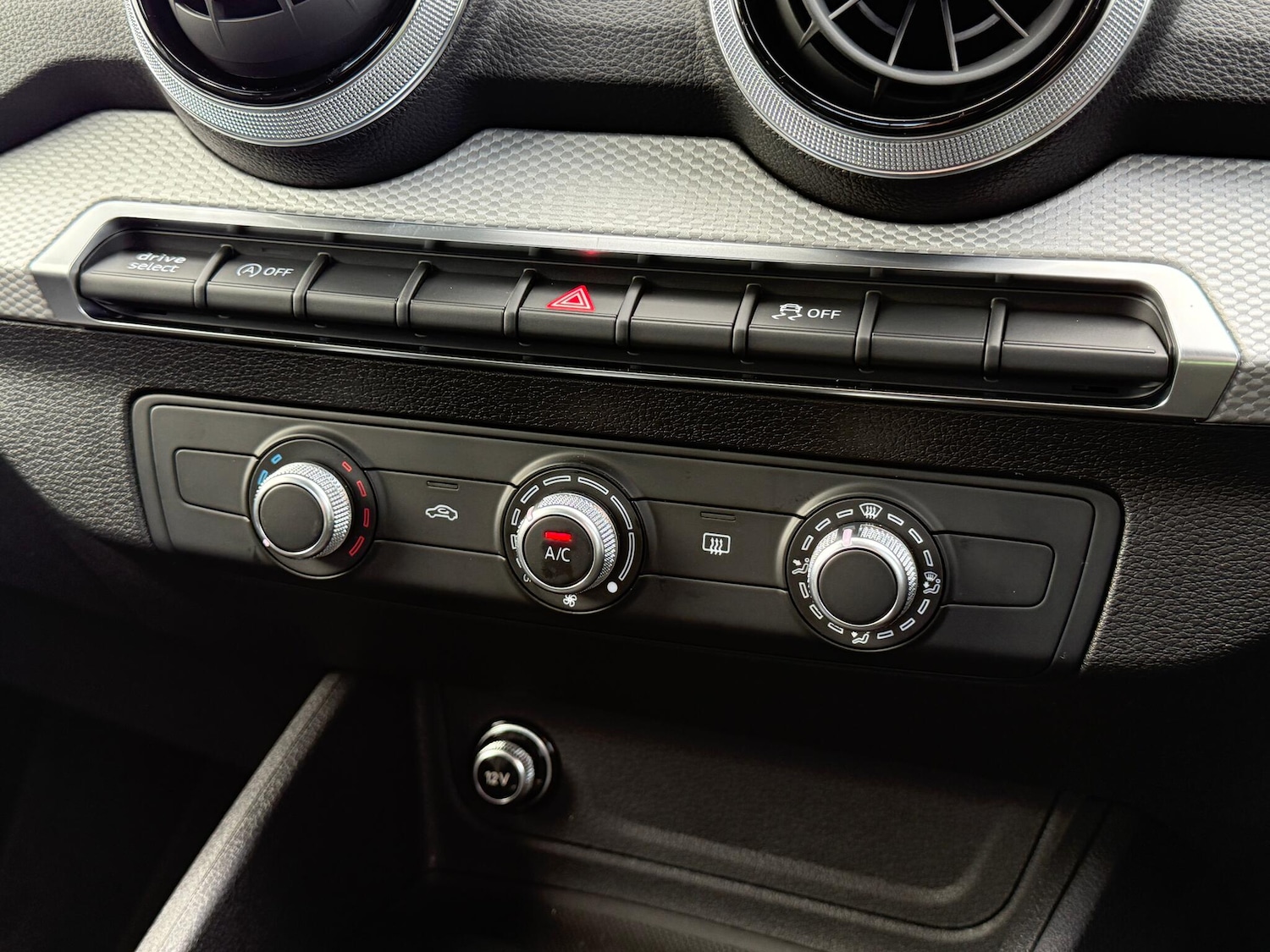 Used Audi Q2 2025 for sale - 76042876: Photo 15