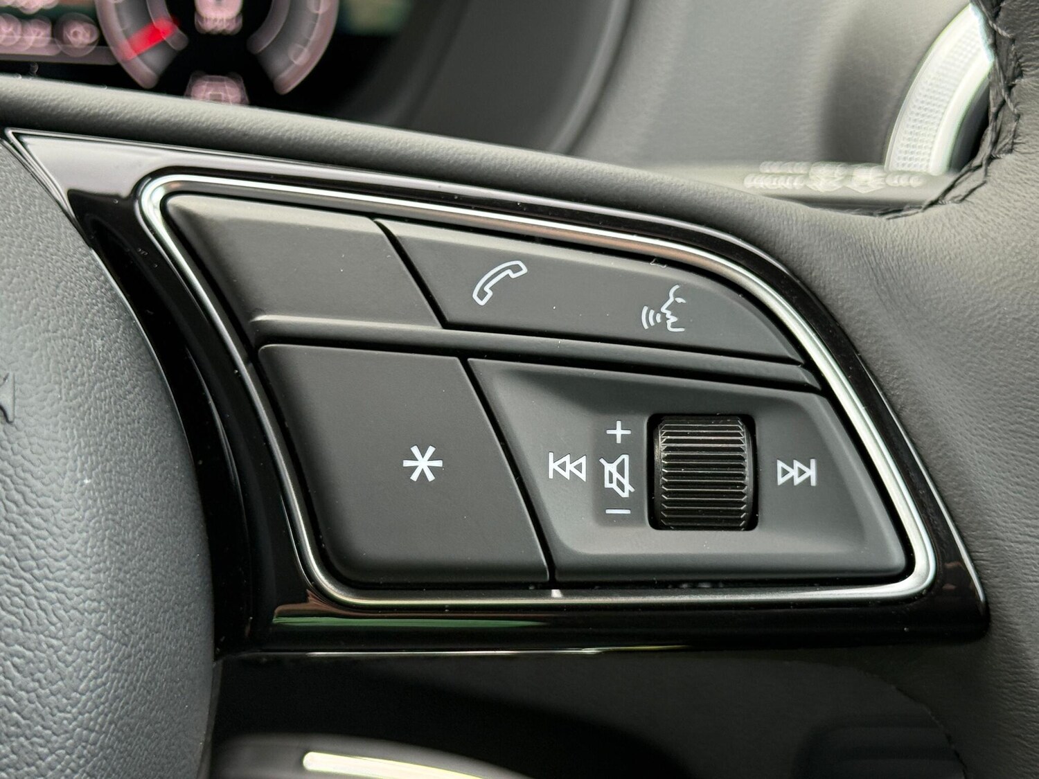 Used Audi Q2 2025 for sale - 76042876: Photo 24