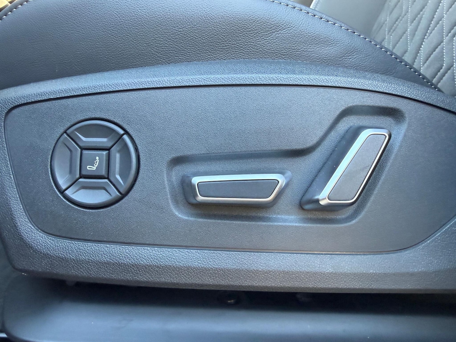 Used Audi Q6 e-tron 2025 for sale - 76898733: Photo 20