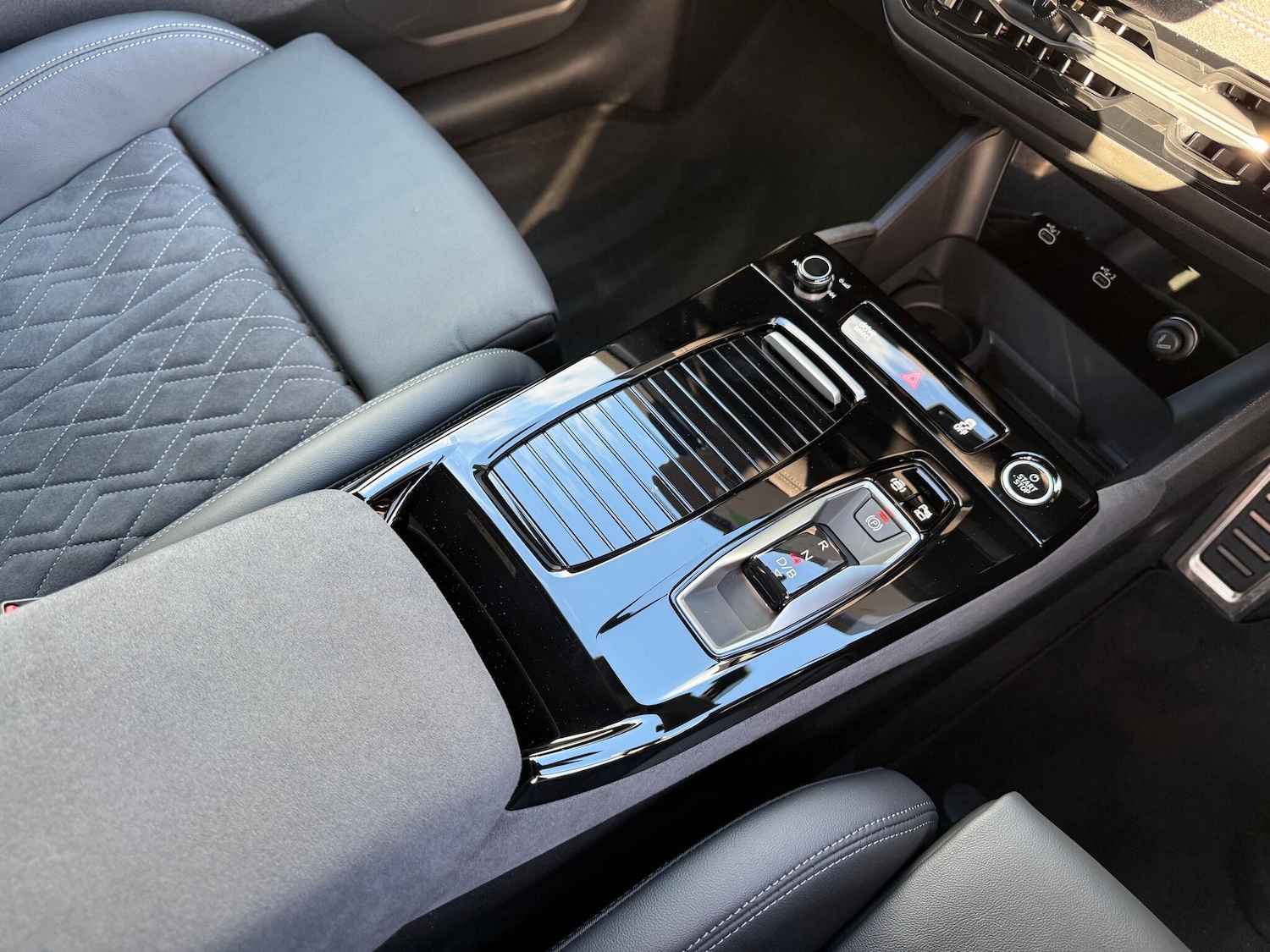 Used Audi Q6 e-tron 2025 for sale - 76898733: Photo 48