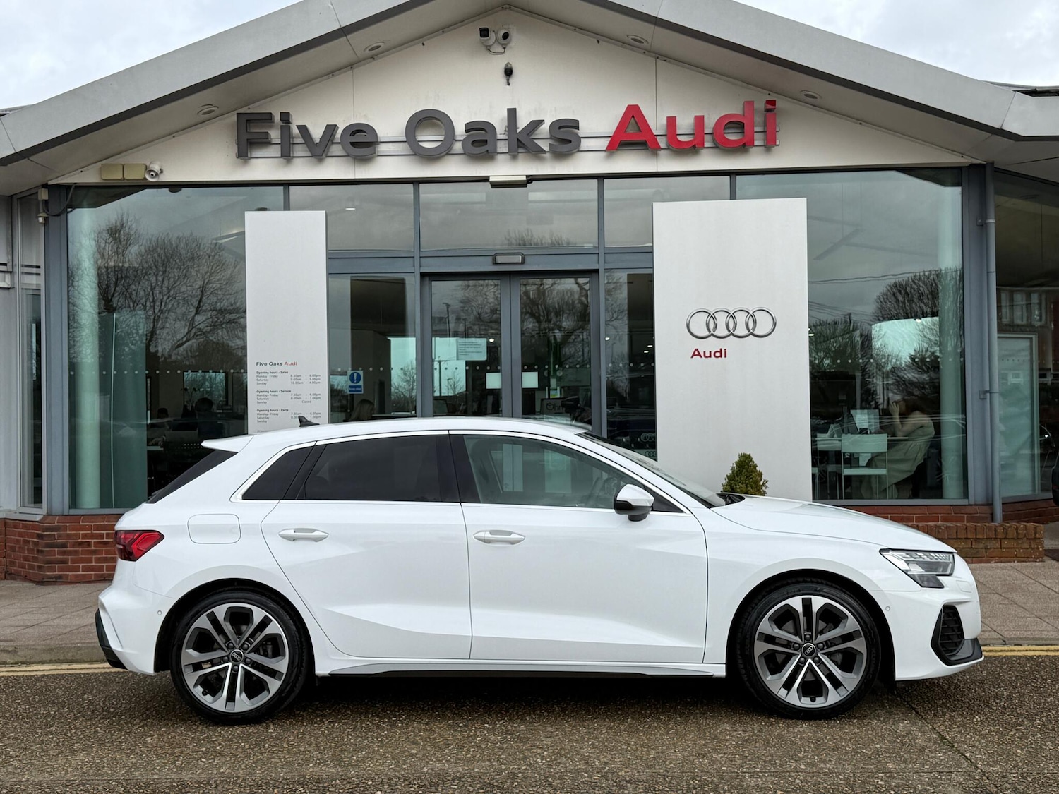 Used Audi A3 2024 for sale - 77683216: Photo 2