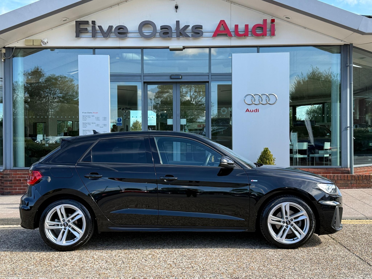 Used Audi A1 2023 for sale - 76085407: Photo 2