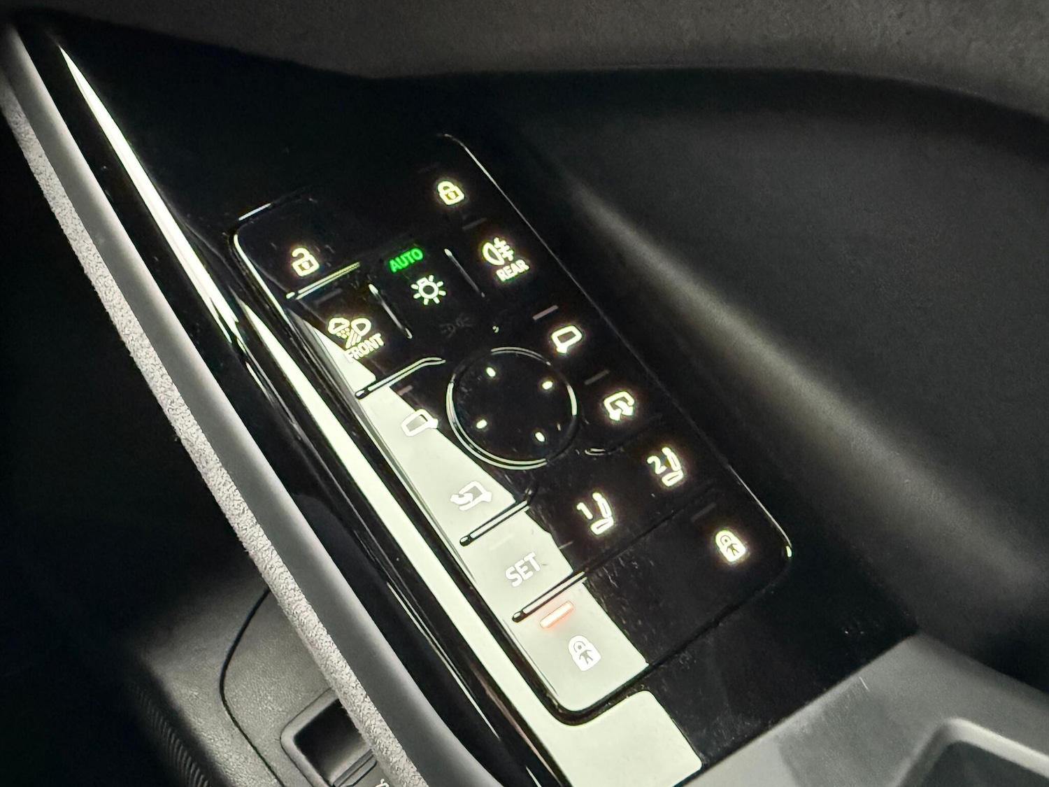 Used Audi Q6 e-tron 2025 for sale - 76866161: Photo 27