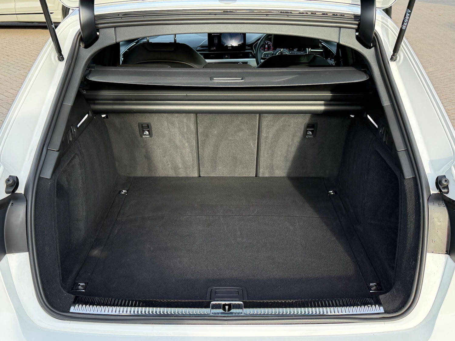 Used Audi A4 Avant 2022 for sale - 76550163: Photo 31