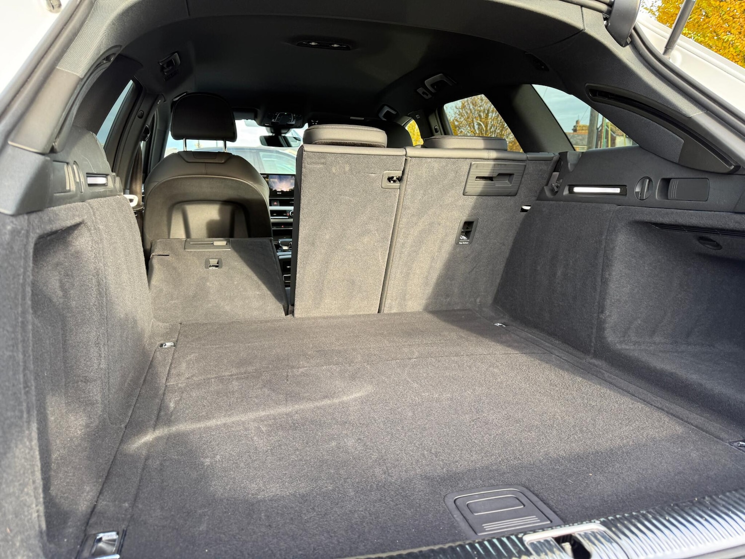 Used Audi A4 Avant 2022 for sale - 76550163: Photo 32