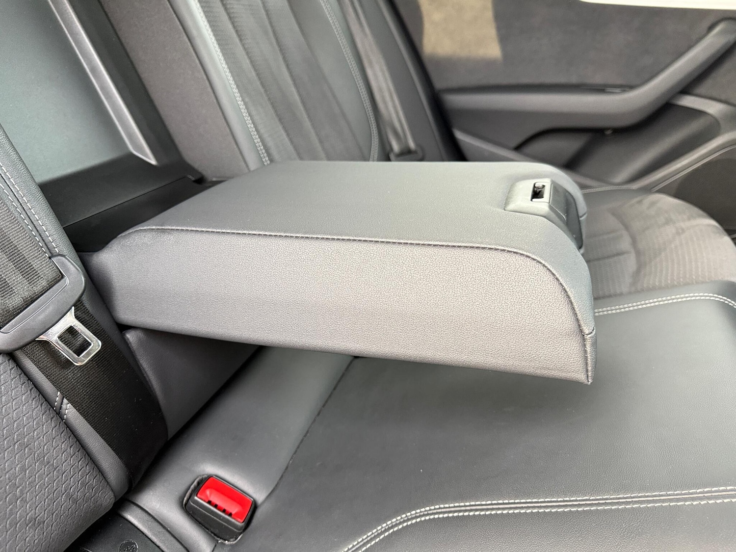 Used Audi A4 Avant 2022 for sale - 76550163: Photo 42