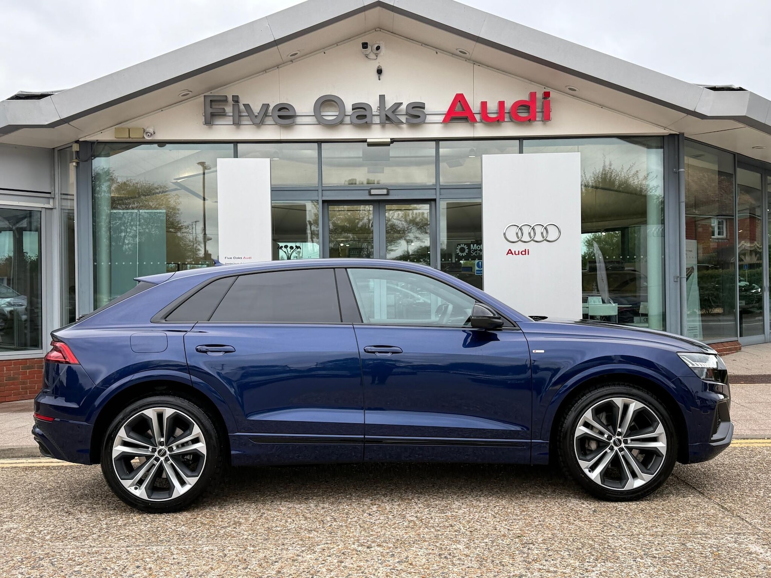 Used Audi Q8 2023 for sale - 76283813: Photo 2