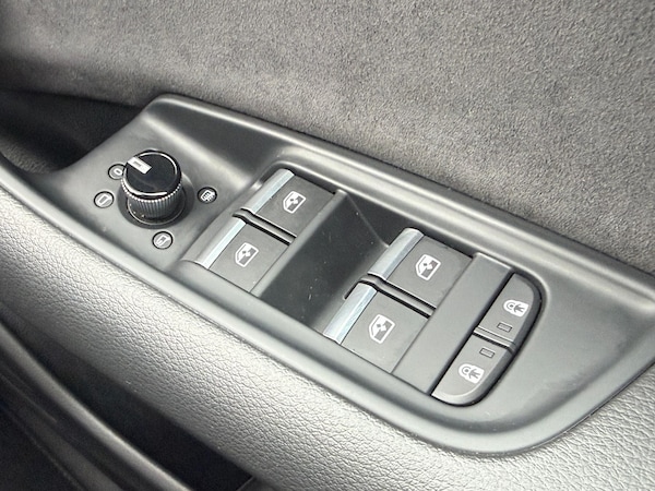 Used Audi Q8 2023 for sale - 76283813: Photo 22