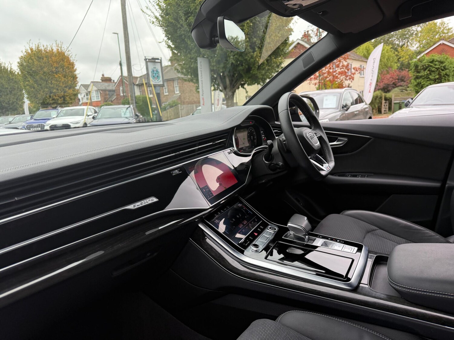 Used Audi Q8 2023 for sale - 76283813: Photo 32