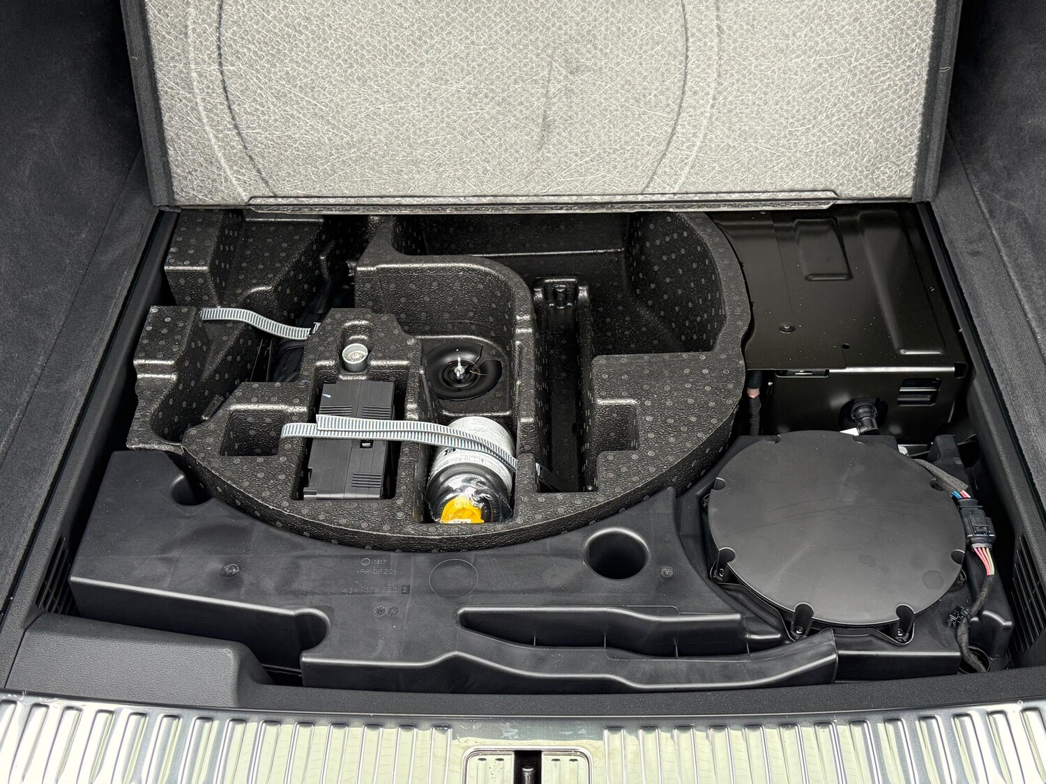 Used Audi Q8 2023 for sale - 76283813: Photo 36