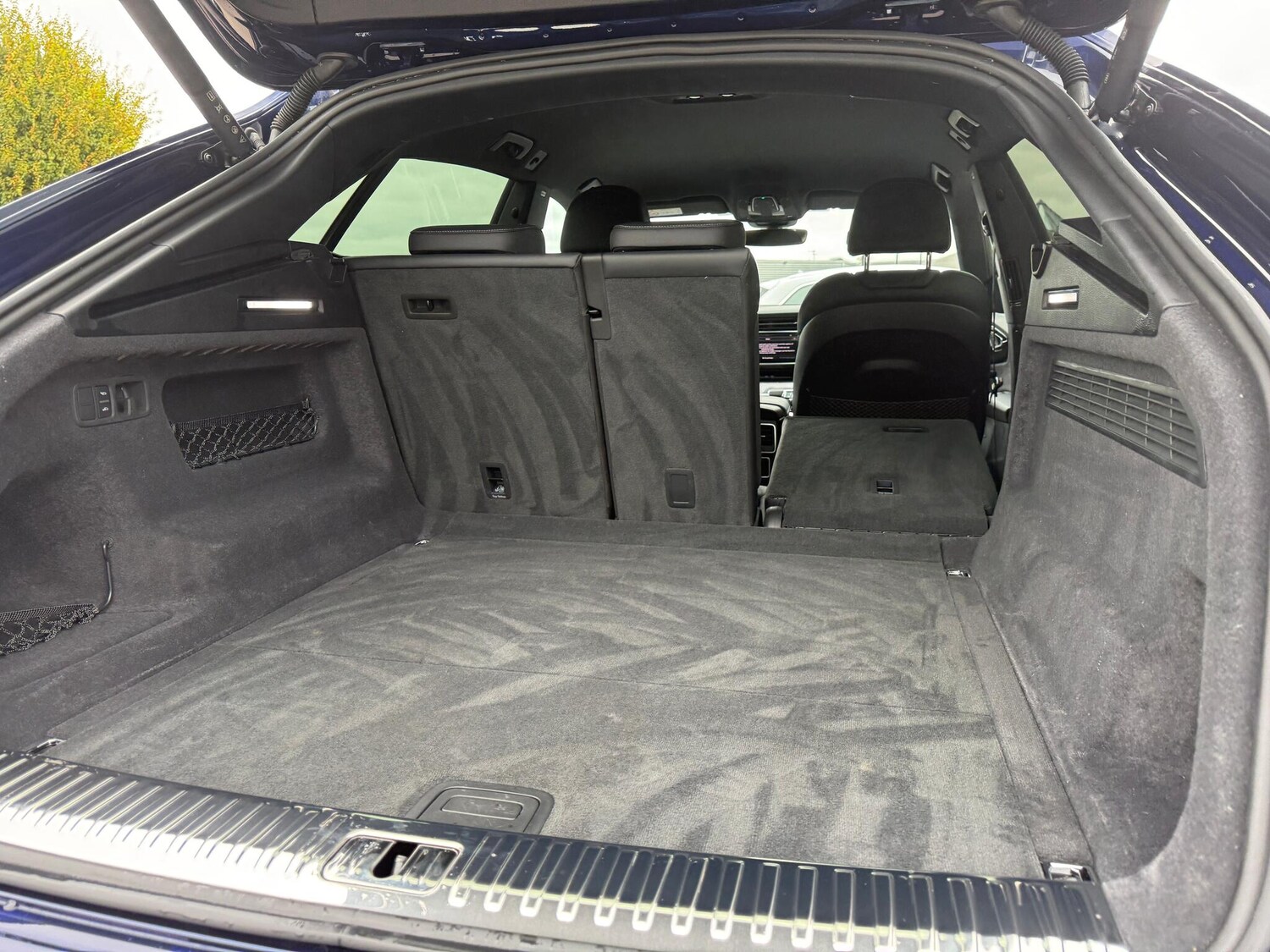 Used Audi Q8 2023 for sale - 76283813: Photo 37