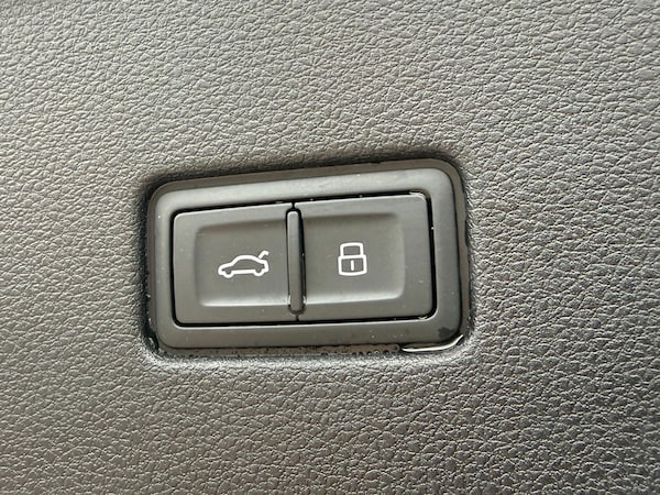Used Audi Q8 2023 for sale - 76283813: Photo 38