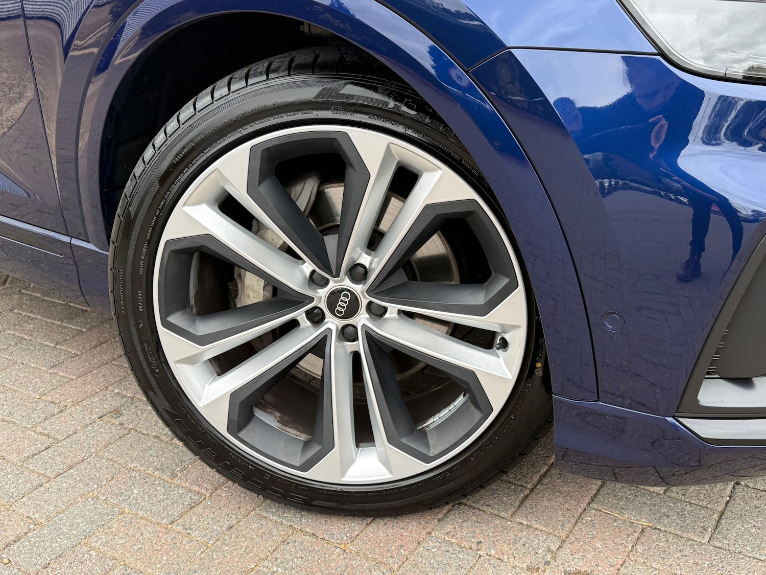 Used Audi Q8 2023 for sale - 76283813: Photo 8