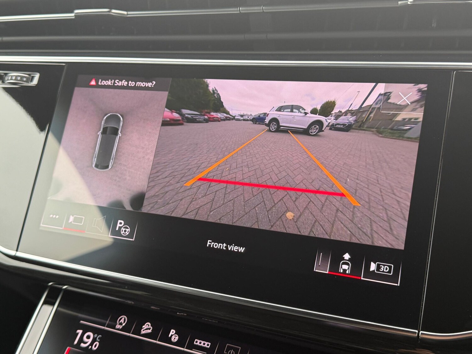 Used Audi Q8 2023 for sale - 76283813: Photo 9