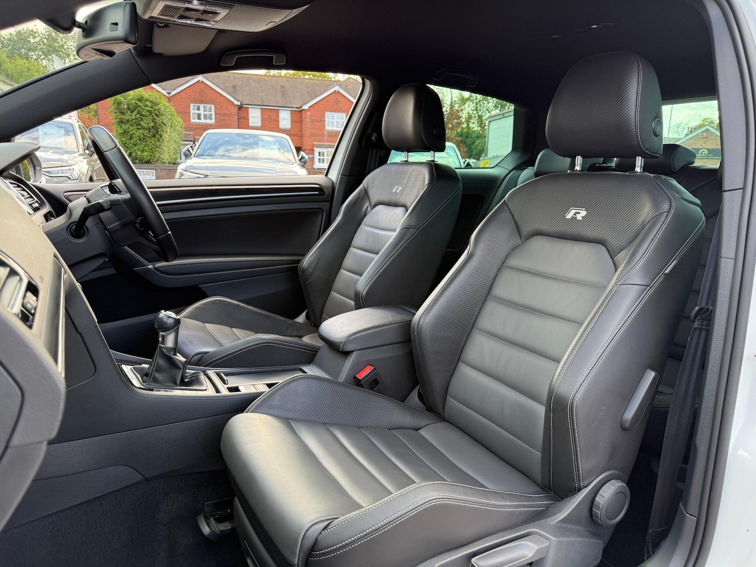 Used Volkswagen Golf 2016 for sale - 76389195: Photo 24