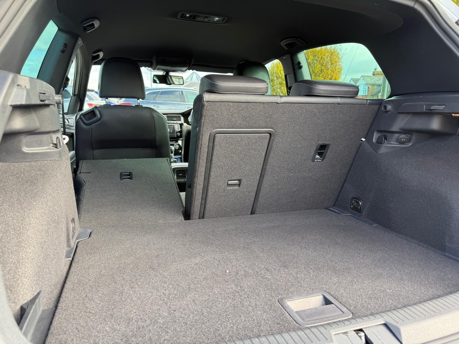 Used Volkswagen Golf 2016 for sale - 76389195: Photo 30