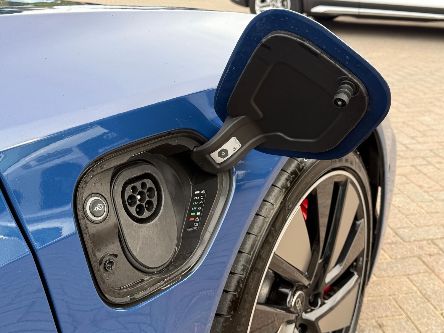 Used Audi RS e-tron GT 2023 for sale - 76942620: Photo 61