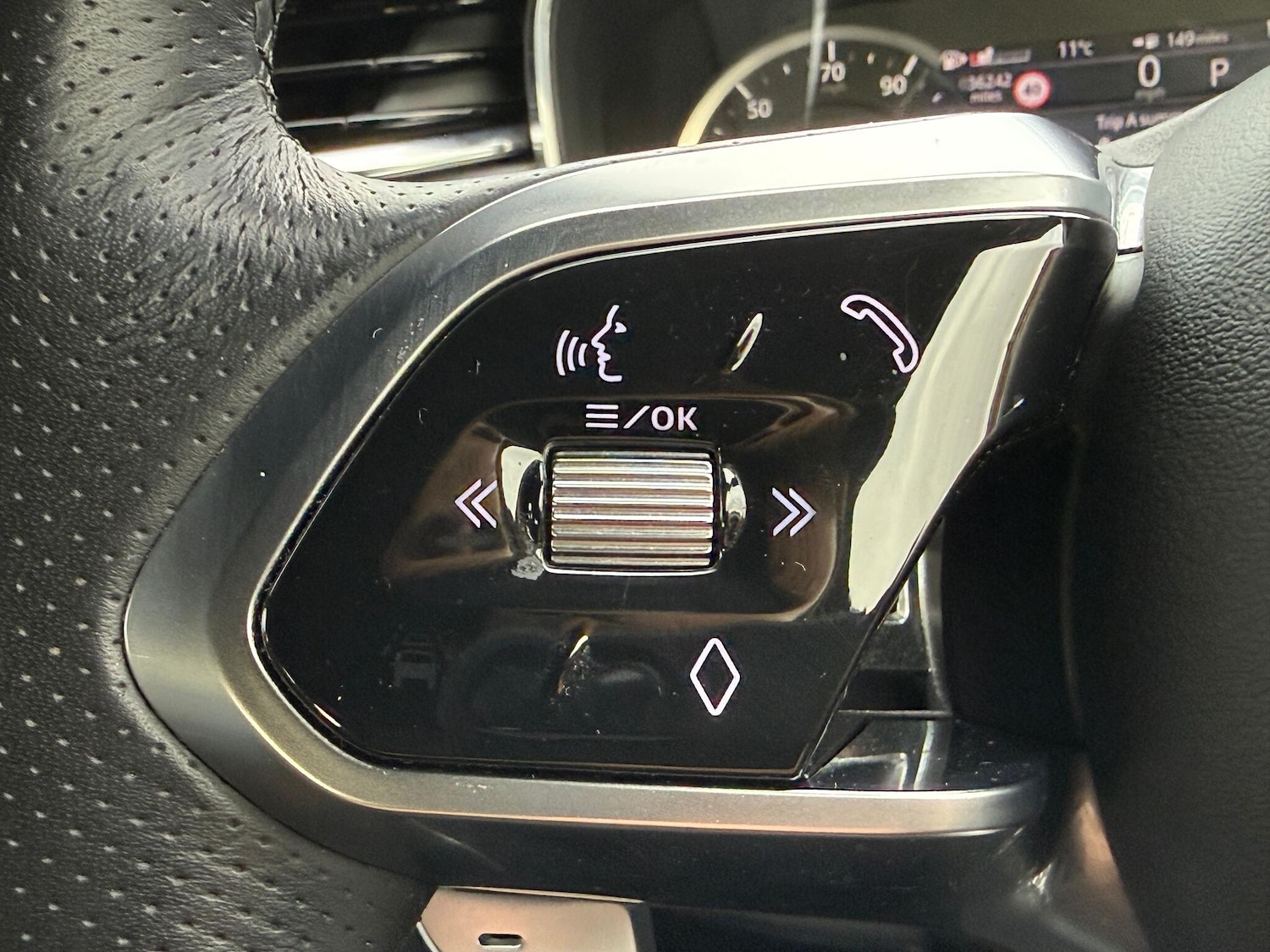 Used Jaguar F-Pace 2022 for sale - 76398423: Photo 18