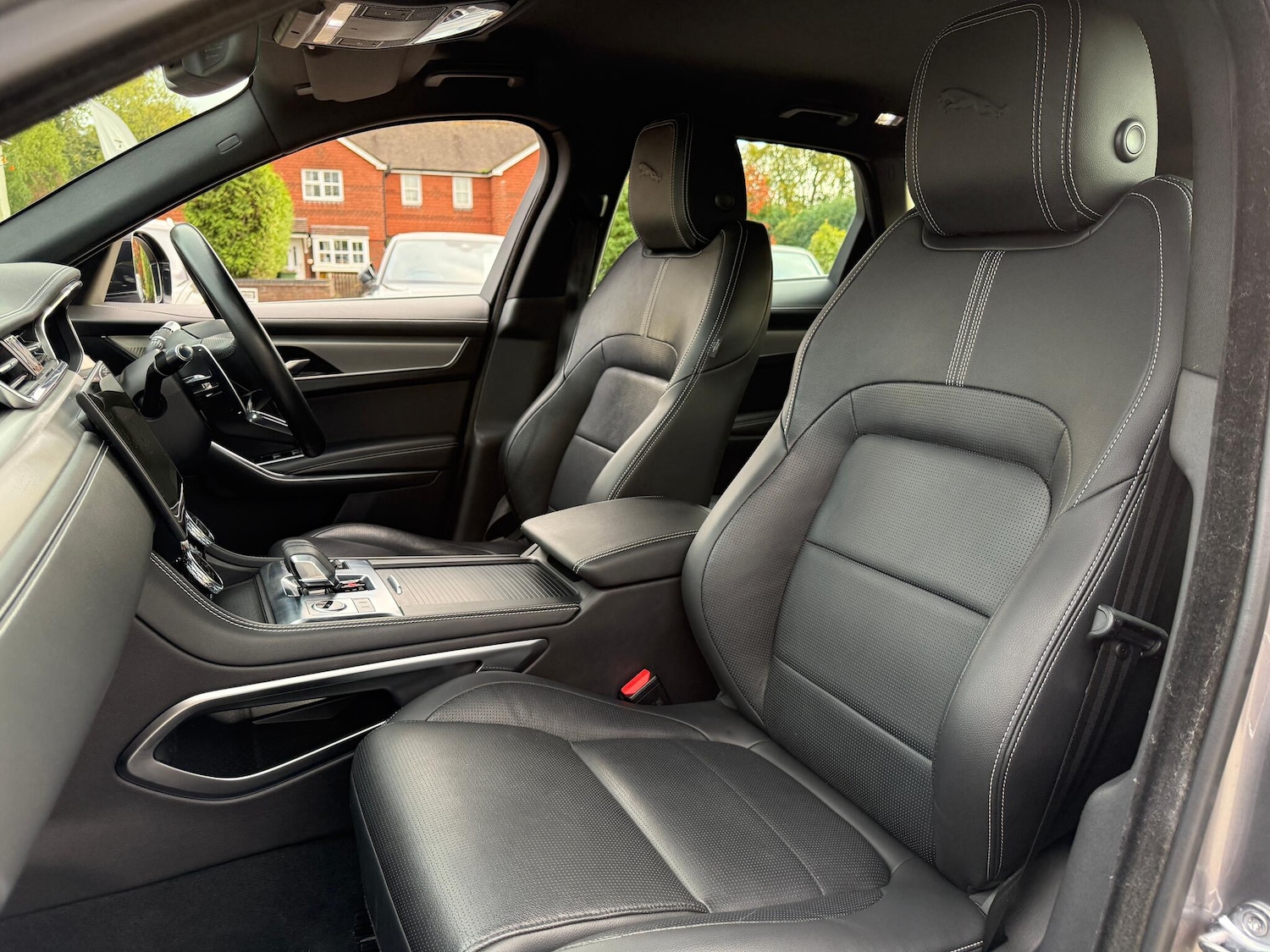 Used Jaguar F-Pace 2022 for sale - 76398423: Photo 27