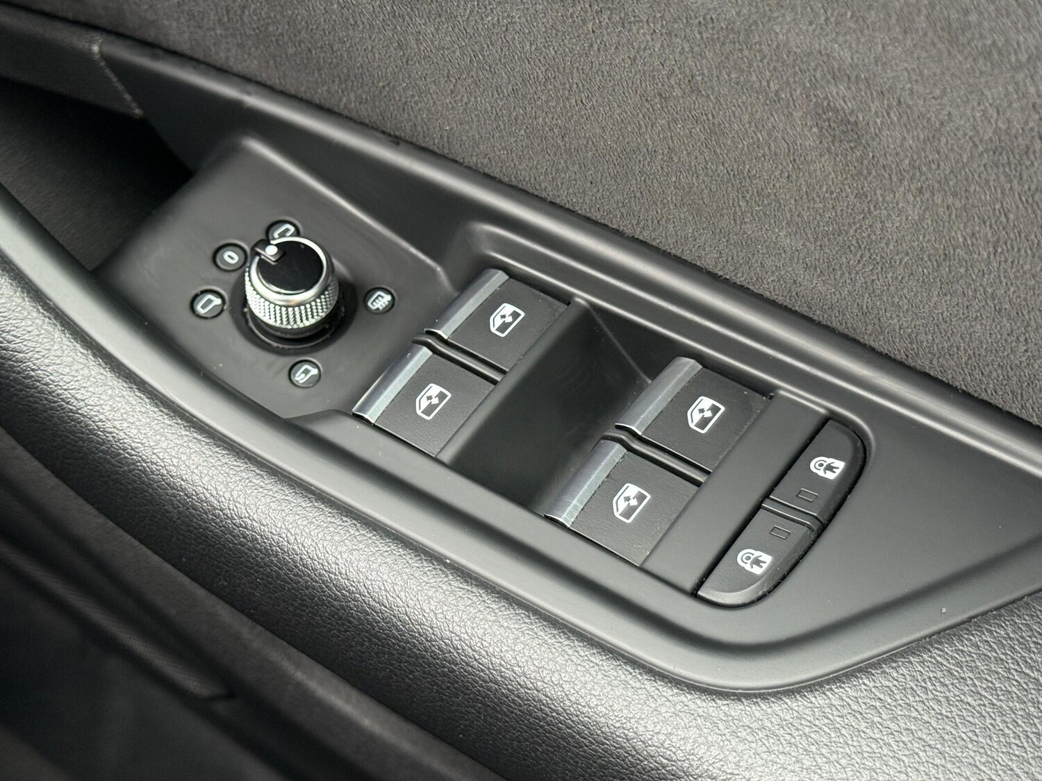 Used Audi A4 2023 for sale - 77345523: Photo 15