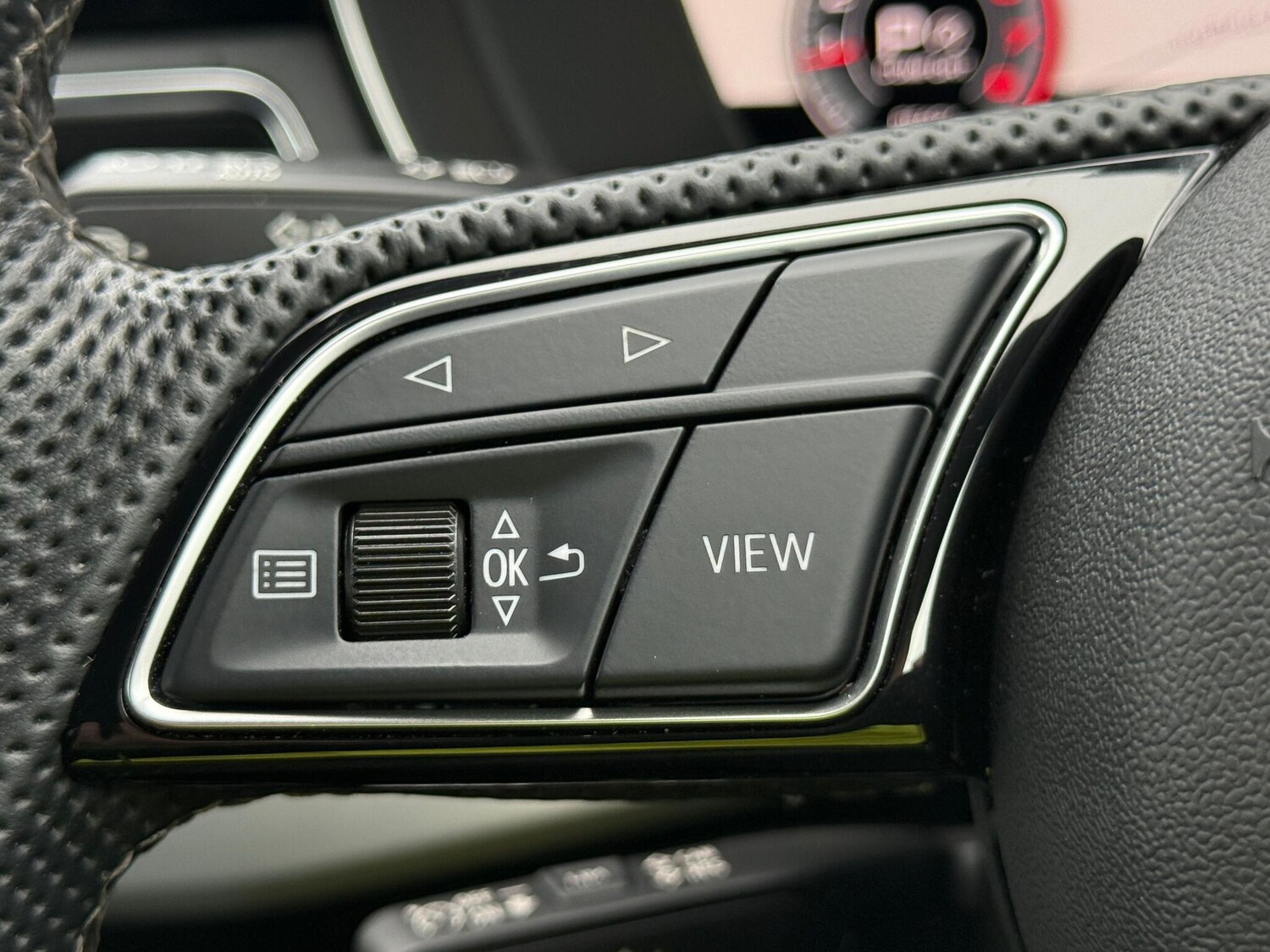 Used Audi A4 2023 for sale - 77345523: Photo 17