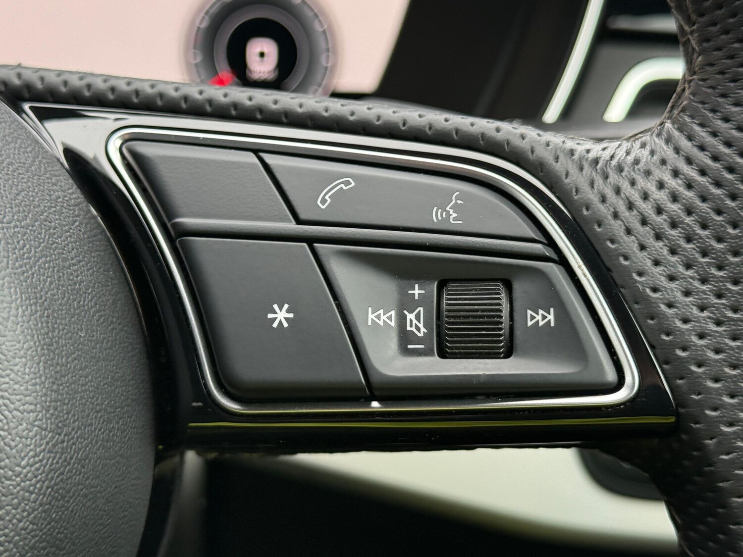 Used Audi A4 2023 for sale - 77345523: Photo 18