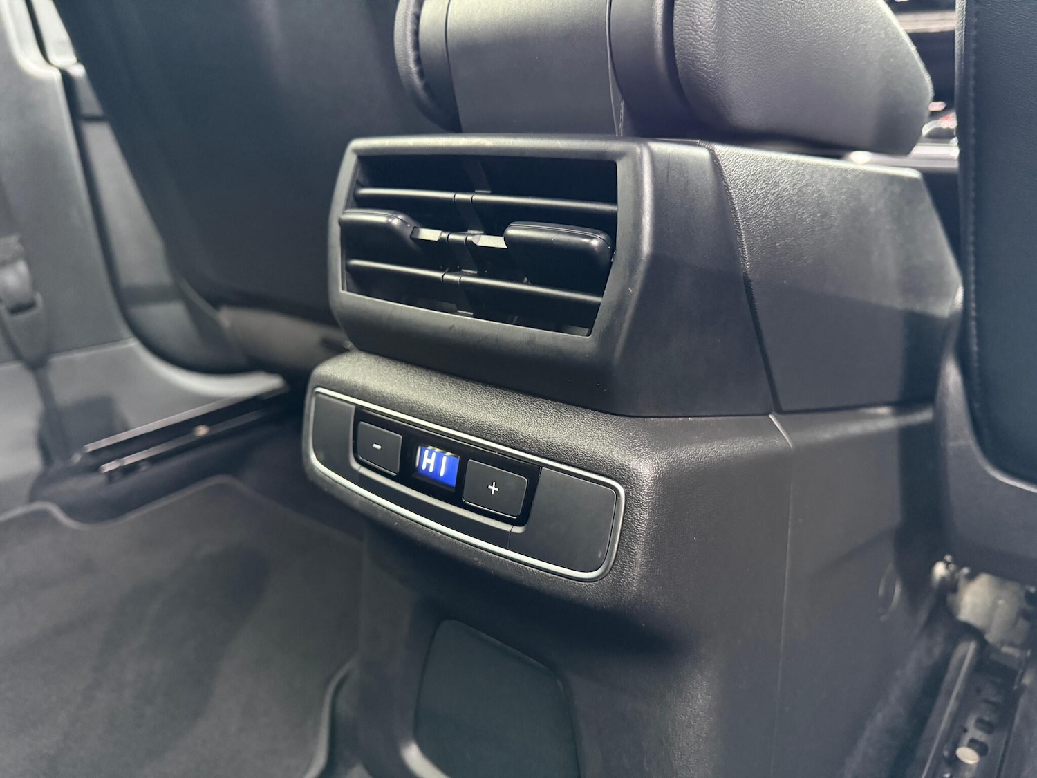 Used Audi Q4 e-tron 2021 for sale - 77290420: Photo 45