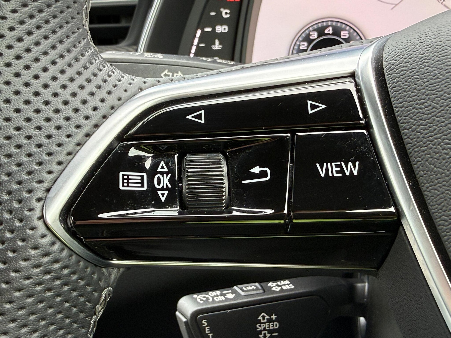 Used Audi A6 Saloon 2022 for sale - 76153147: Photo 23