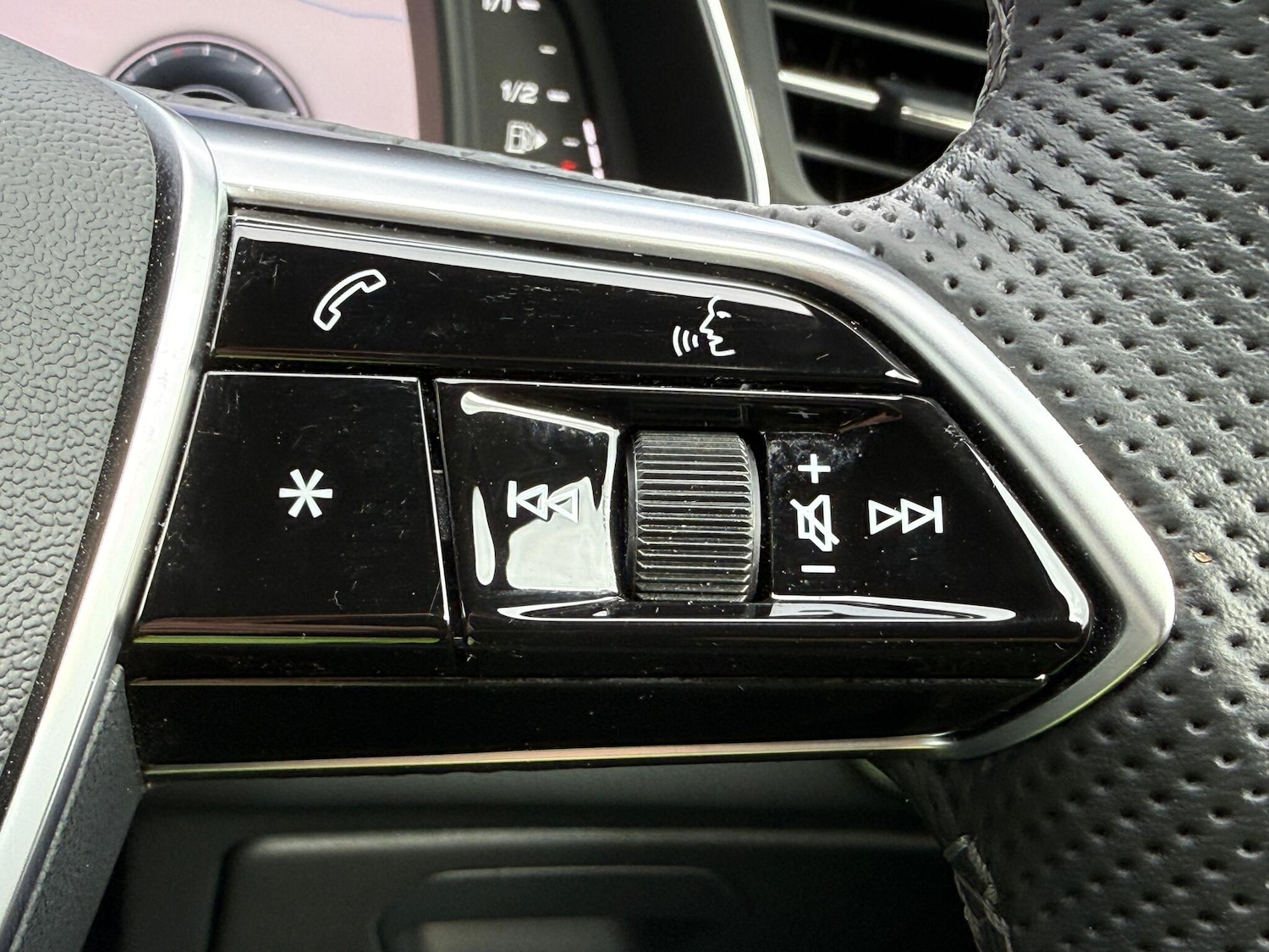Used Audi A6 Saloon 2022 for sale - 76153147: Photo 24