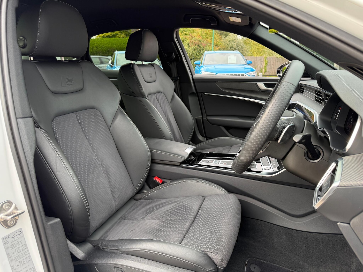 Used Audi A6 Saloon 2022 for sale - 76153147: Photo 29