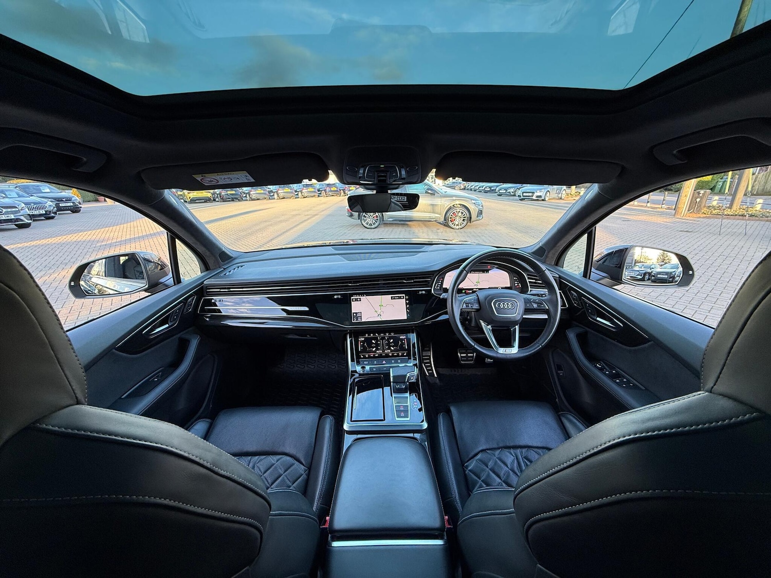 Used Audi Q7 2023 for sale - 77469176: Photo 3