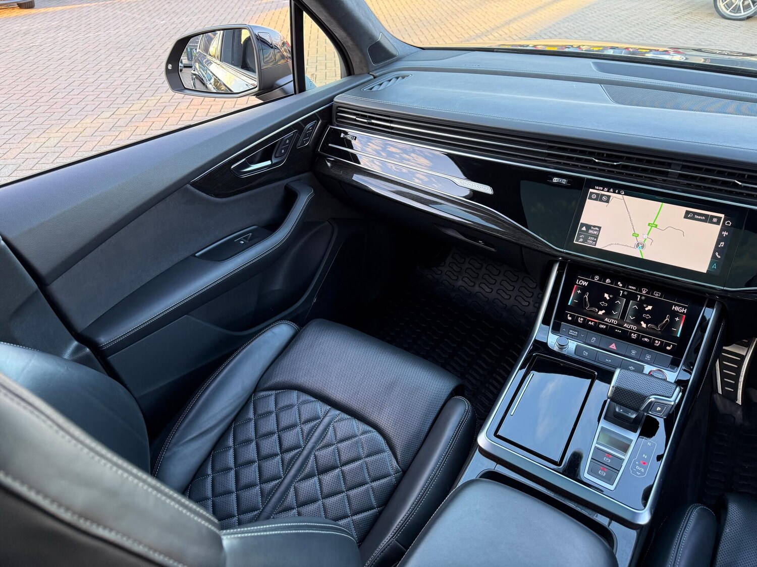 Used Audi Q7 2023 for sale - 77469176: Photo 48