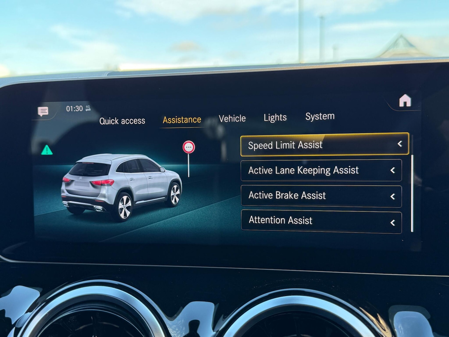 Used Mercedes-Benz GLA 2020 for sale - 76596936: Photo 10