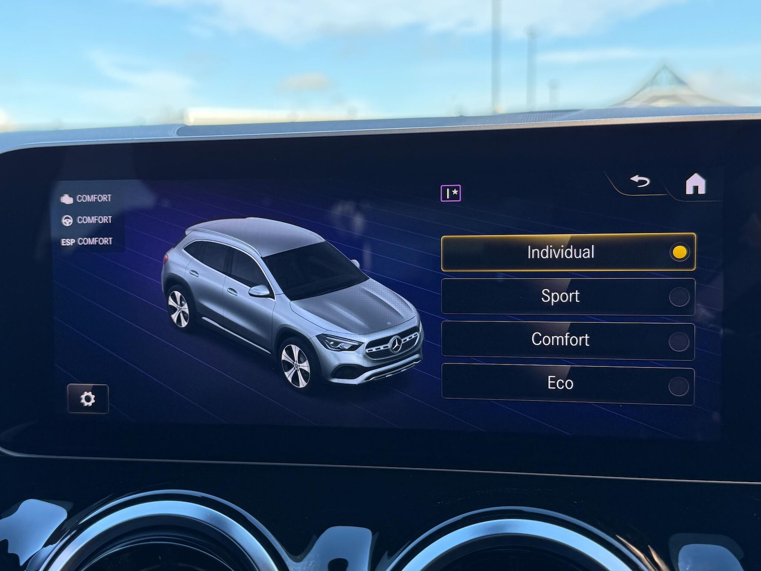 Used Mercedes-Benz GLA 2020 for sale - 76596936: Photo 11