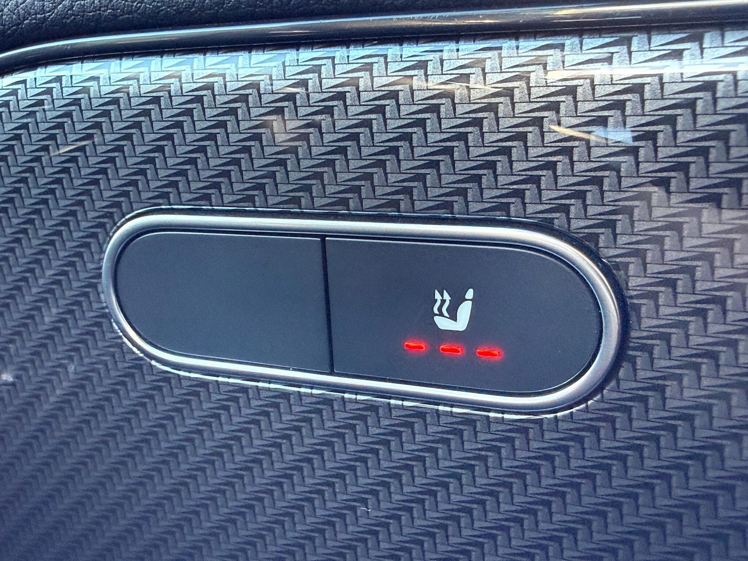 Used Mercedes-Benz GLA 2020 for sale - 76596936: Photo 17