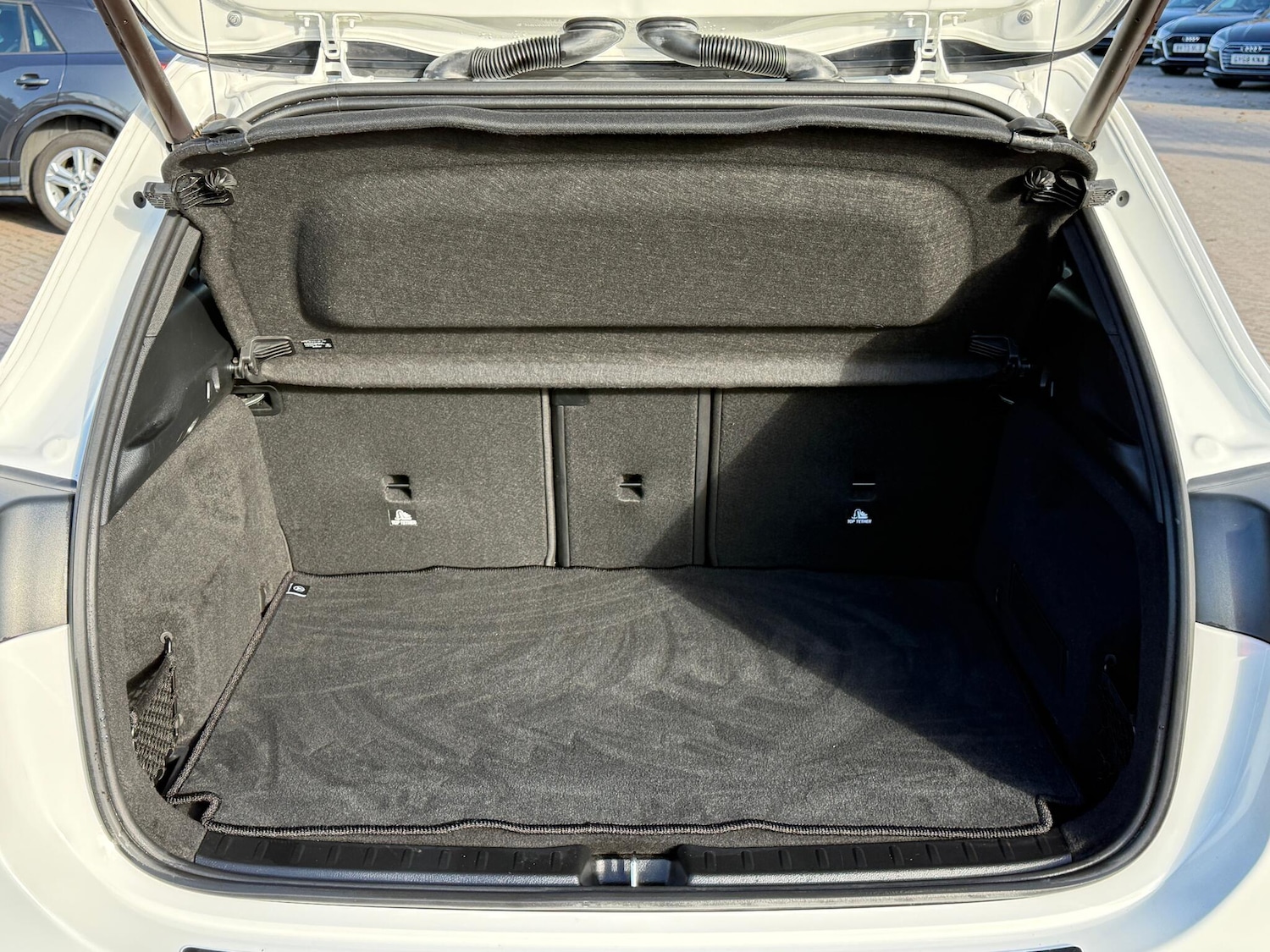 Used Mercedes-Benz GLA 2020 for sale - 76596936: Photo 35