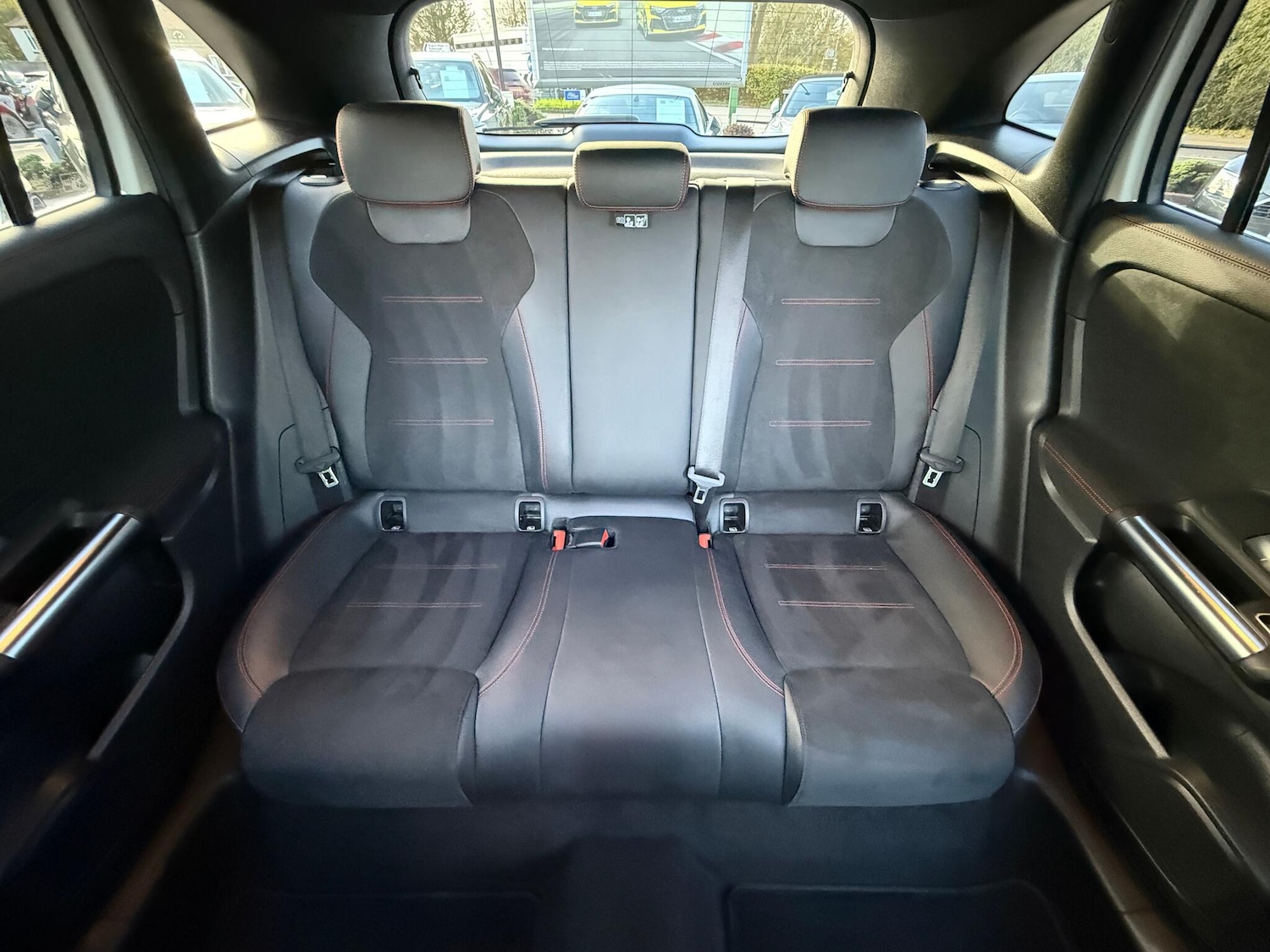 Used Mercedes-Benz GLA 2020 for sale - 76596936: Photo 38