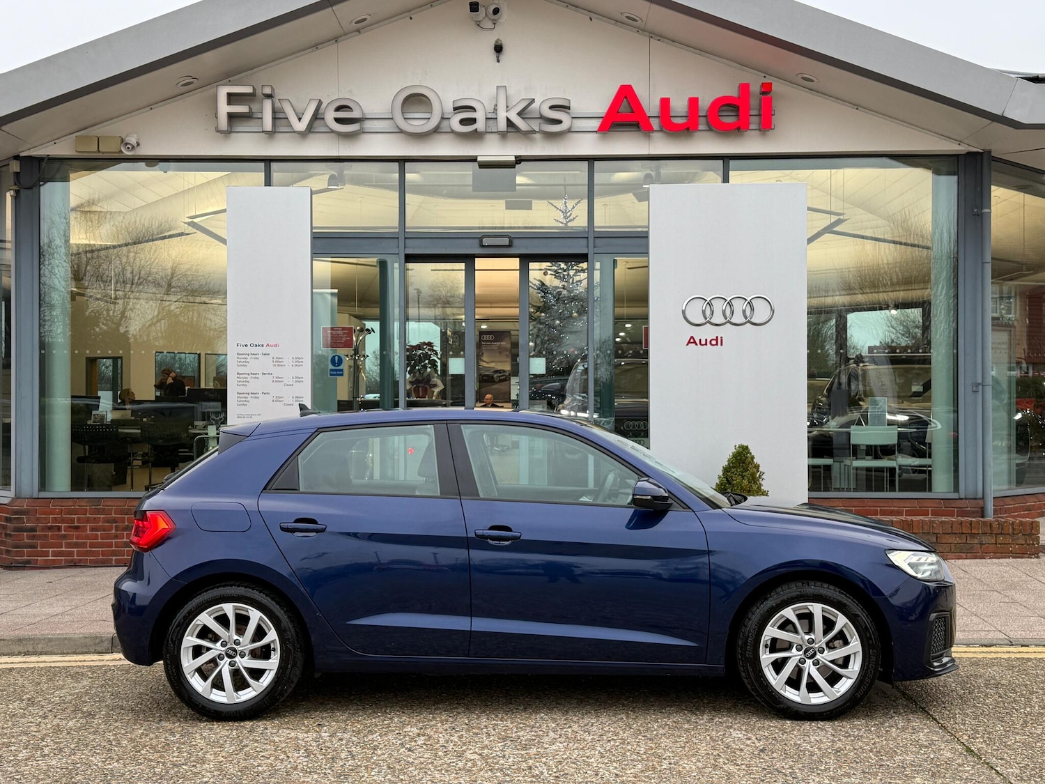 Used Audi A1 2023 for sale - 77040852: Photo 2