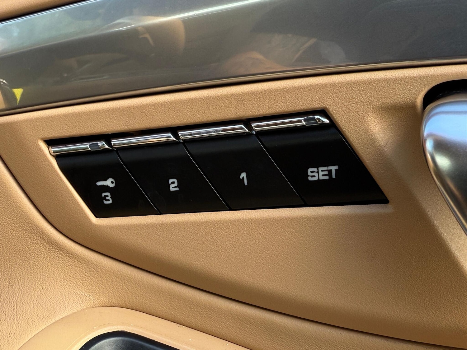Used Porsche 911 2012 for sale - 76059852: Photo 16