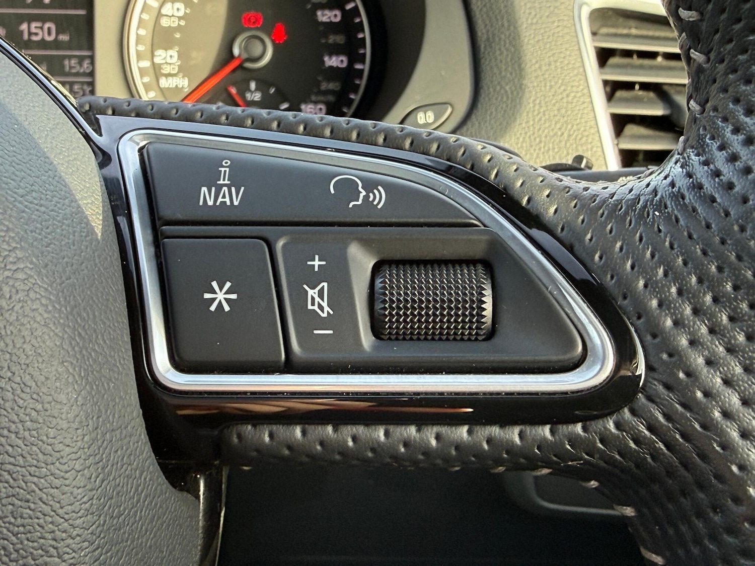 Used Audi Q3 2018 for sale - 77144292: Photo 19