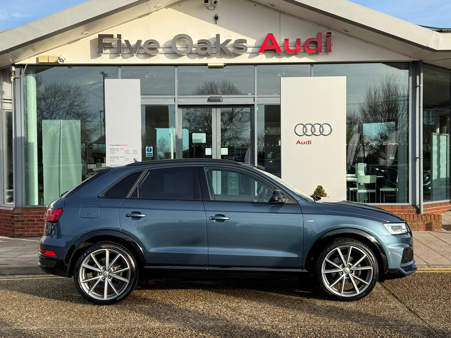 Used Audi Q3 2018 for sale - 77144292: Photo 2