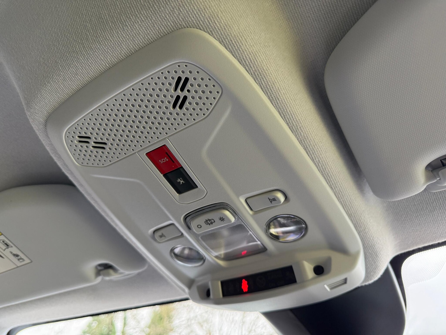 Used Peugeot E-208 2023 for sale - 76865359: Photo 16