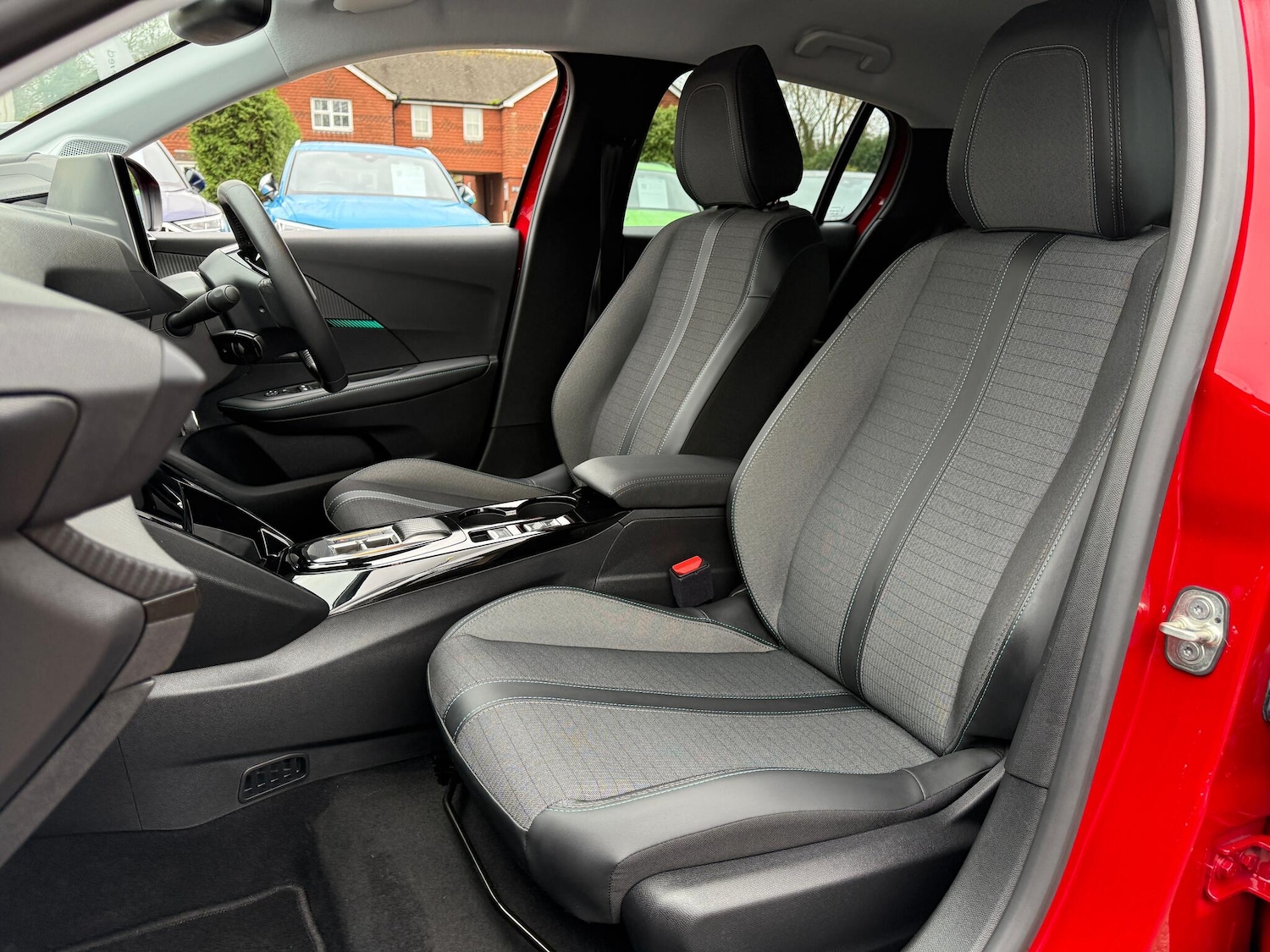 Used Peugeot E-208 2023 for sale - 76865359: Photo 26